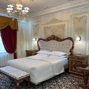 Lion Otel